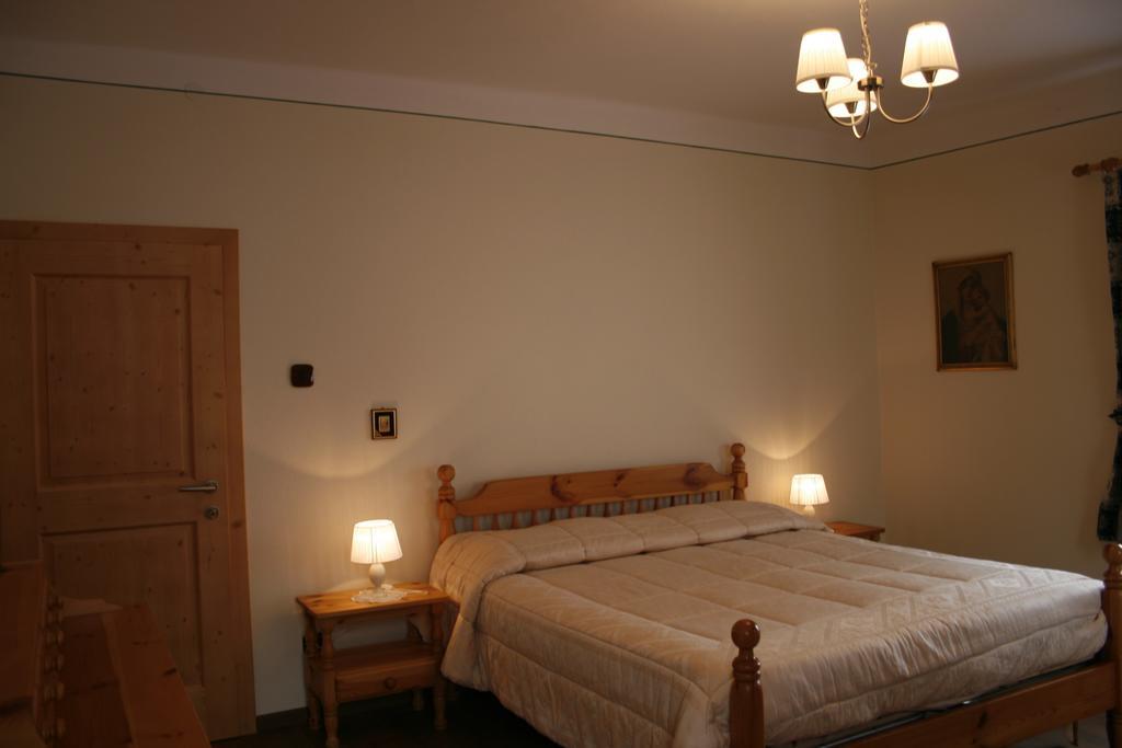 Casa Basilio Apartman Predazzo Szoba fotó