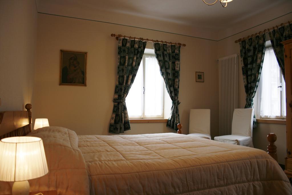 Casa Basilio Apartman Predazzo Szoba fotó